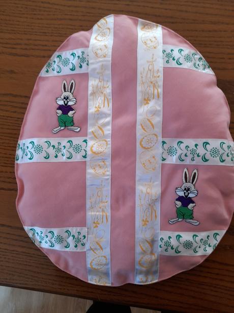 Veľkonočný vankúšik, 