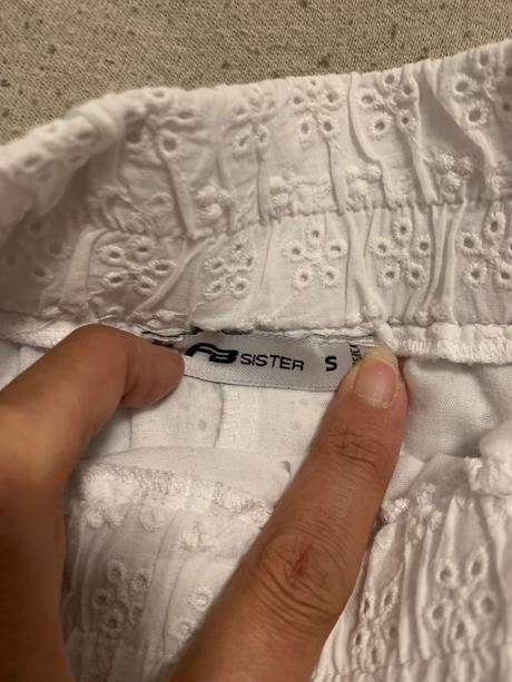 Biela sukna, fishbone,s