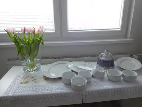 Porcelánové veľké taniere +misky na kompot značené, 