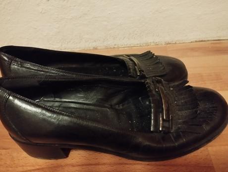 Čierne kožené poltopánky č.35.5, 36