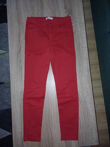 Červené nohavice, zara,164