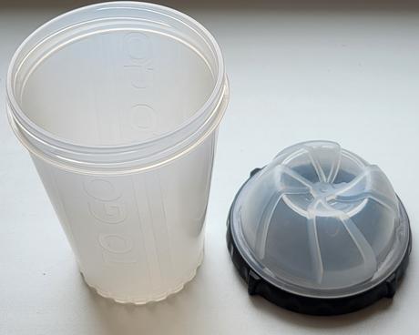 Plastový pohár "to go", 