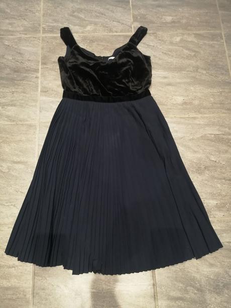 Luxusné zamatové šaty mint&berry v36-38, 36