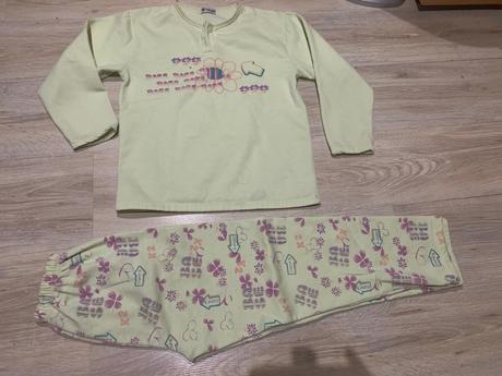 Teple pyzamo152, 152