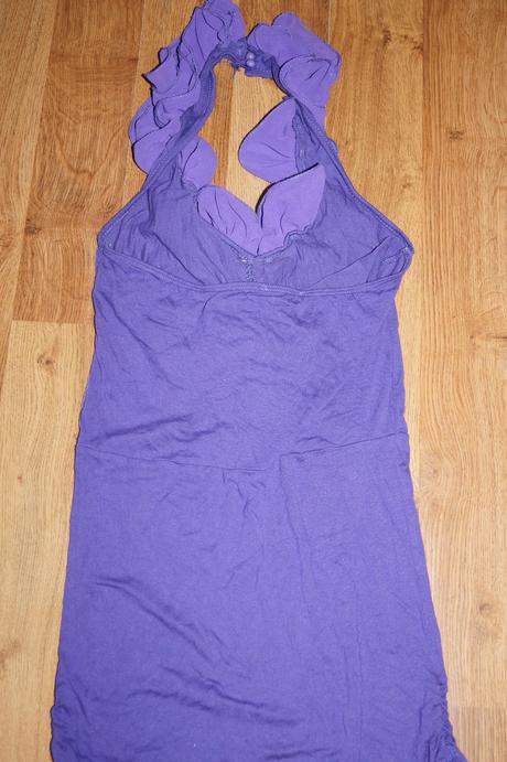 Predlženy top s holým chrbátom, 