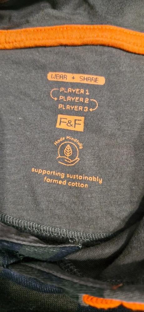 Mikinová vesta, f&f,164