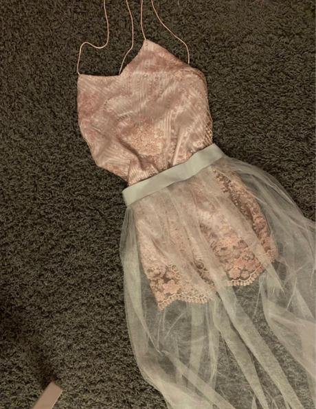 Spoločenské saty, s