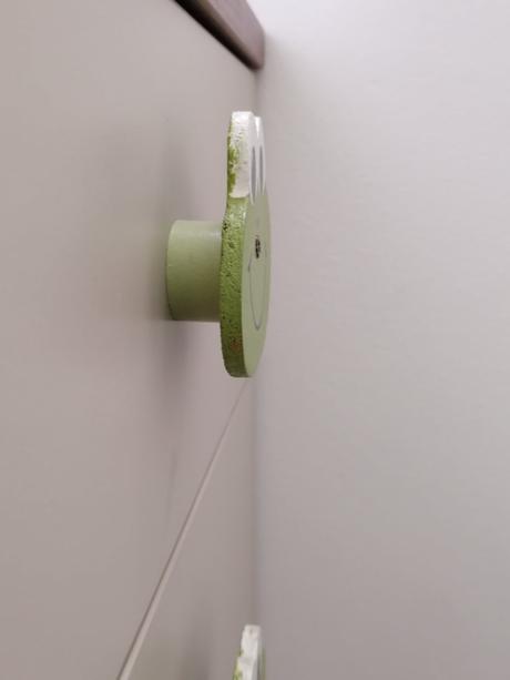 Drevené úchytky žabka, 