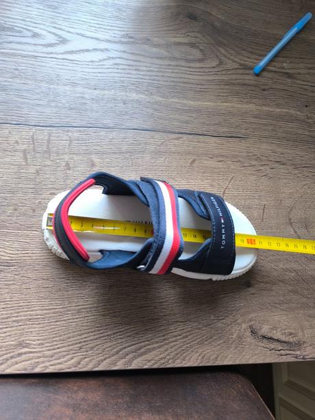 Sandálky, tommy hilfiger,32