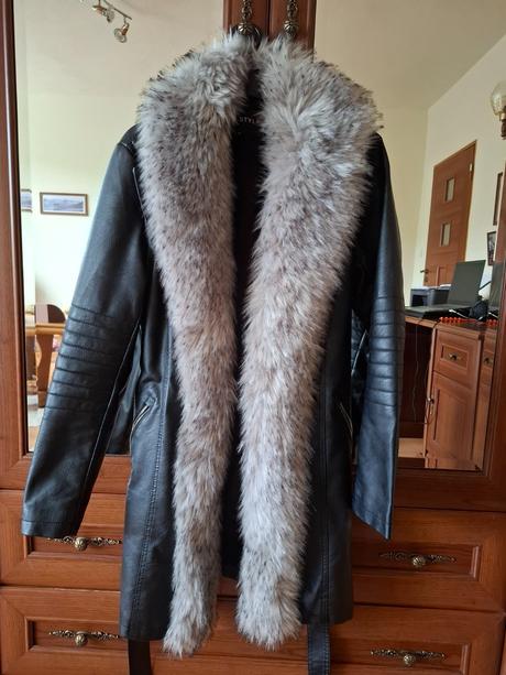 Kožený kabát s kožušinou, s