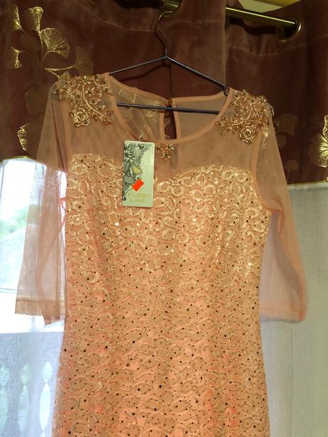 Spoločenské šaty, 40