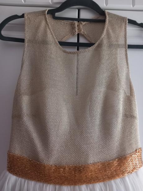 Spoločenské šaty, 38