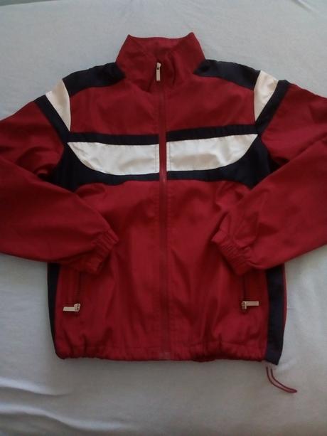 Balík oblečenia s, s