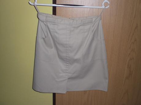 Štýlová béžová sukňa s 2 vačkami - top stav, m