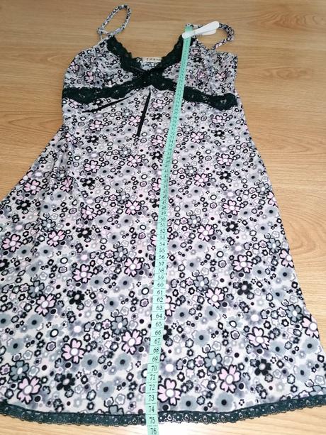 Viskózové šaty, m