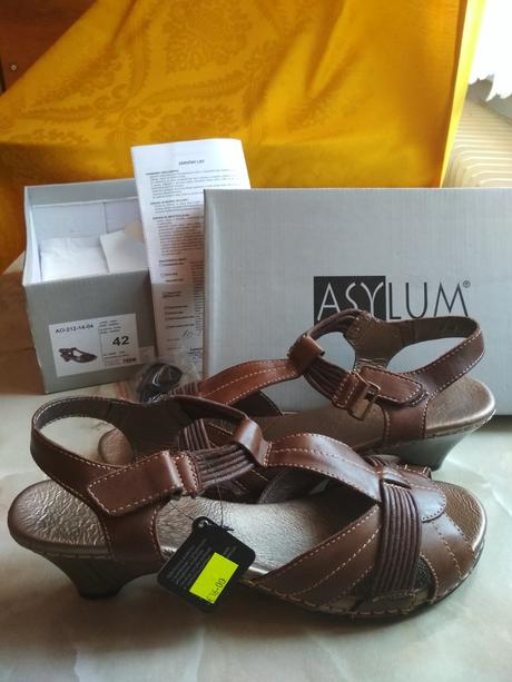 Dámske kožené sandálky, asylum,42