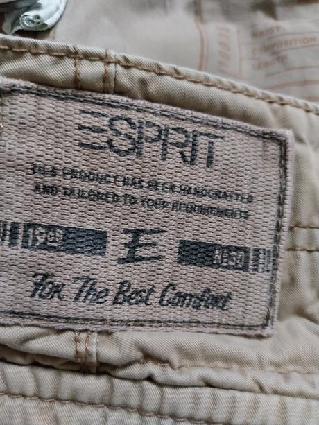 Kraťaši, esprit,32