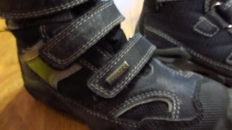 Kvalitné čižmy, 28