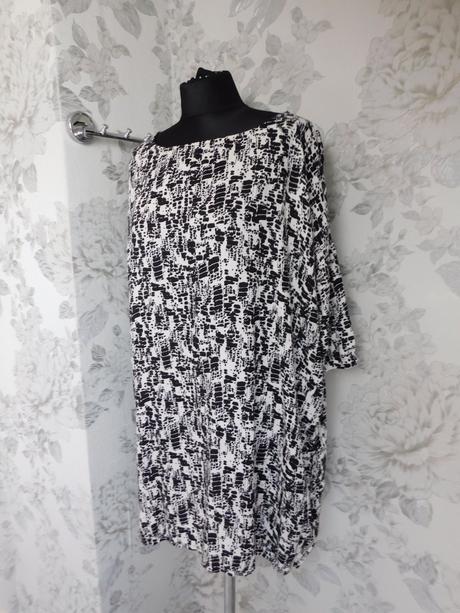 Trendy šaty/oversize top, 34