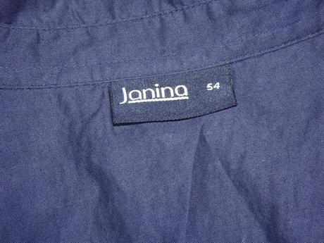 Tmavomodrá pekná blúzka, 54