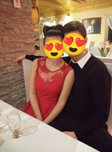 Červené šaty s čipkou, m