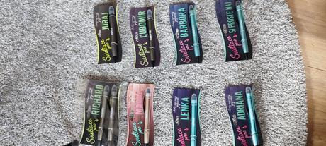 Sviatiace dotykove pera s menom, 