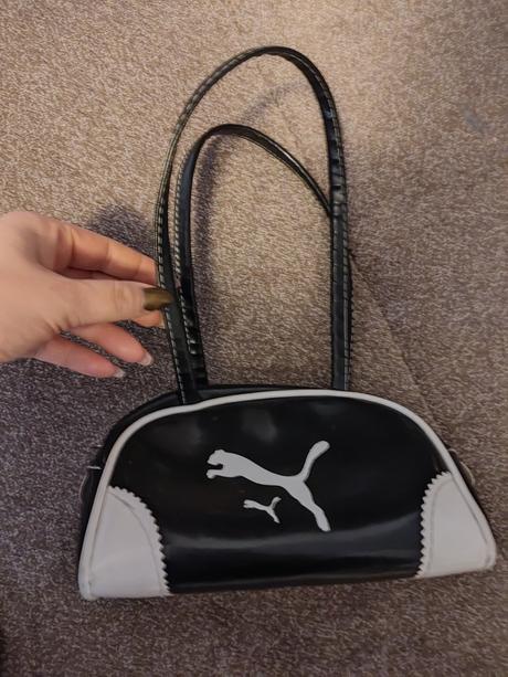 Kabelka puma, puma
