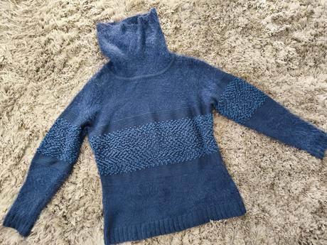 Pulóver s rolákom. xl/42, xl