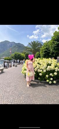 Nádherne šaty s odnímateľnými ramienkami, m