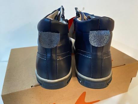 Nove kozene clenkove topanky c. 35, 35