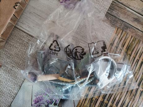 Predám nové zrkadlo, 