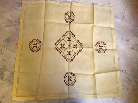 Vyšívaný obrus, 