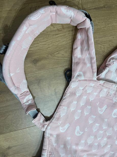 Ergonomicky nosic sestrice carier one, sestrice