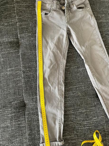 Gaudi sede nohavice krásne, gaudi,134