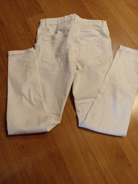 Biele nohavice, sinsay,36