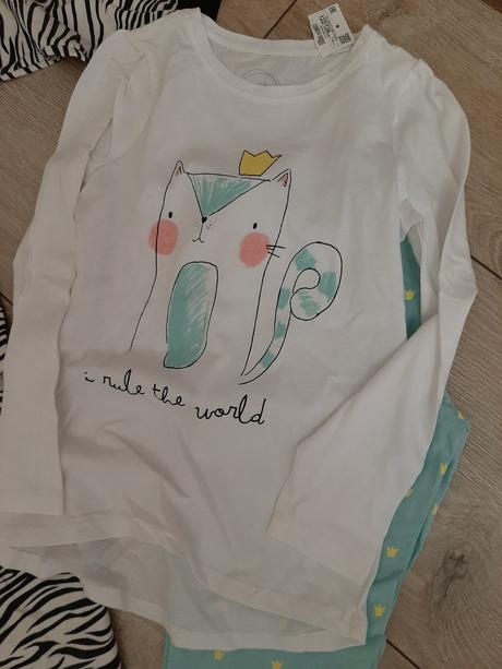 Balík pyžamiek, 122–134