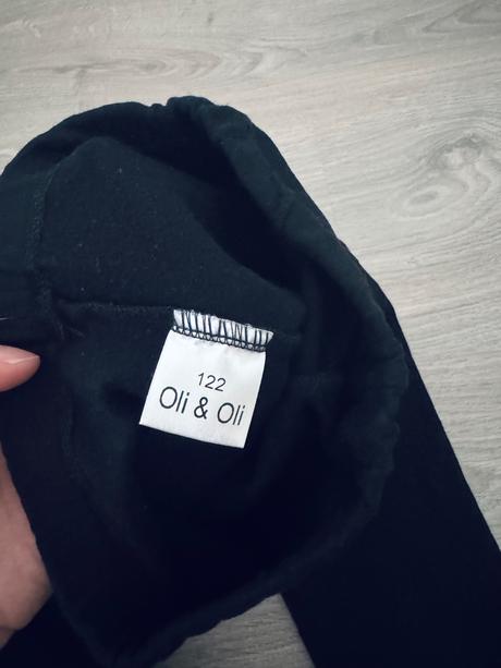 Čierne teplákové legíny oli&oli 122, 122