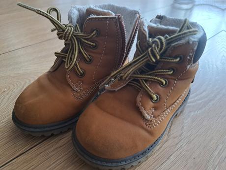 Predám obuv na miernu zimu, fila,21