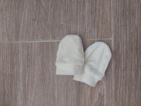 Rôzne rukavičky č.62, 62