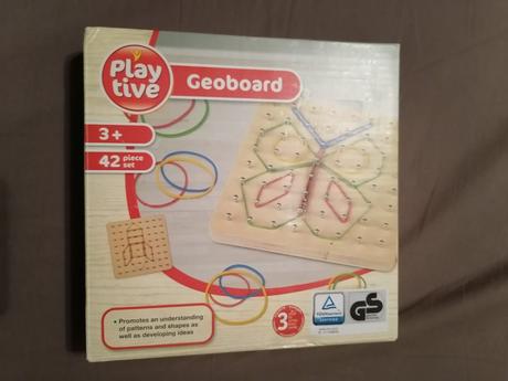 Geoboard - drevená hra na podporu creativity detí, 