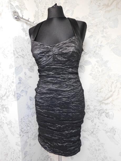 Luxusne slavnostne strečove šaty,čiernej farby s d, 38