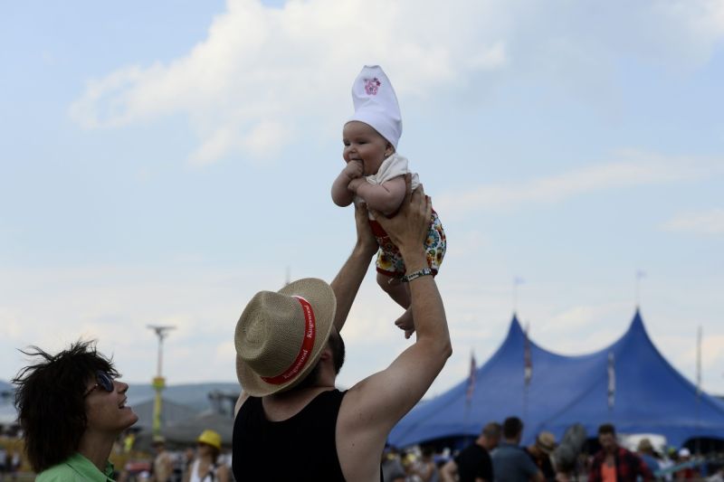 Image title Image title