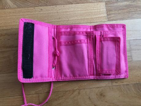Peňaženka mačičky, 