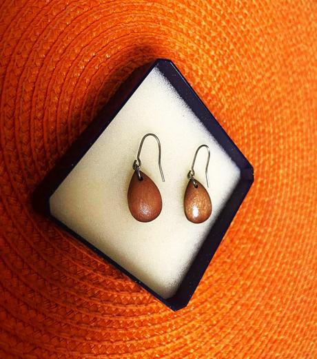 Drevené visiace náušnice, 