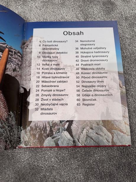 Kniha objavujte s nami dinosaury, 