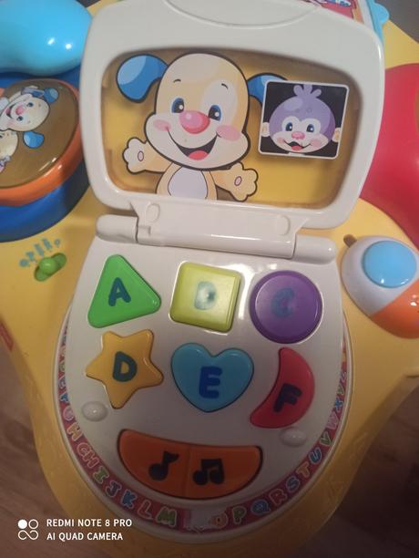 Fisher price-psikov hraci stolcek,