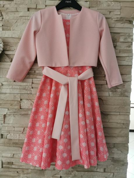 Šaty s bolerkom, 146