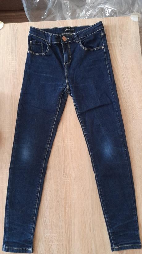 Dievčenské rifle, reserved,146