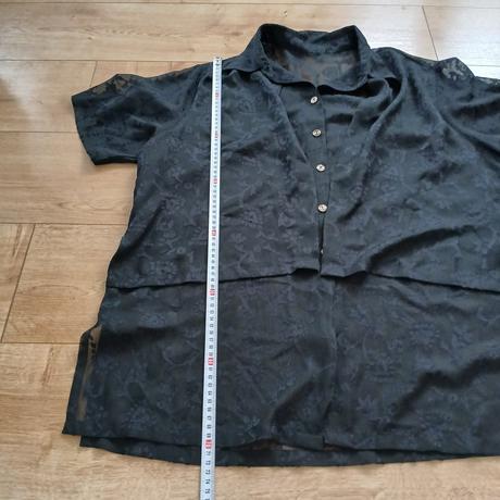 Čierne šaty s ležérnym transparentným topom, 46