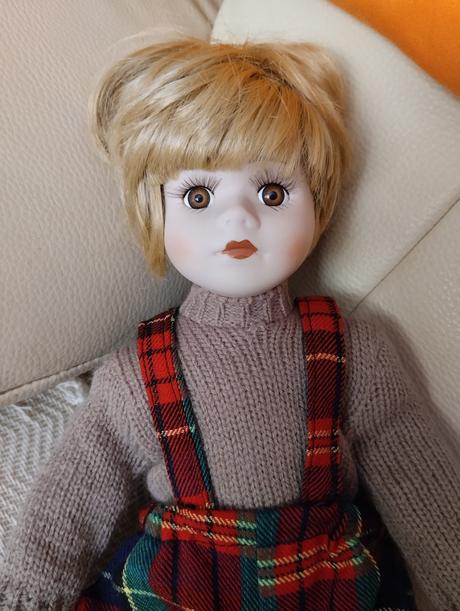 Porcelanova babika 3, 